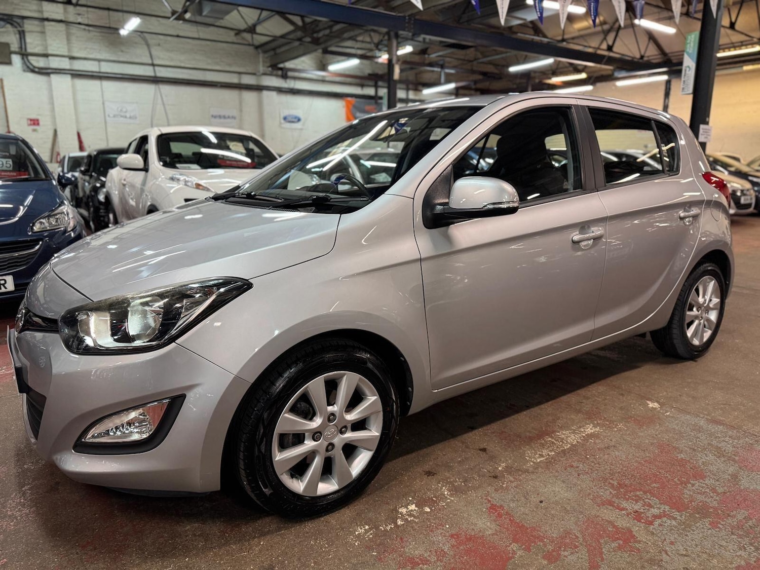 Used Hyundai i20 2012 for sale - 76270079: Photo 3