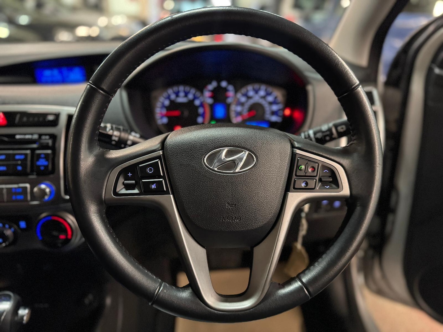 Used Hyundai i20 2012 for sale - 76270079: Photo 35