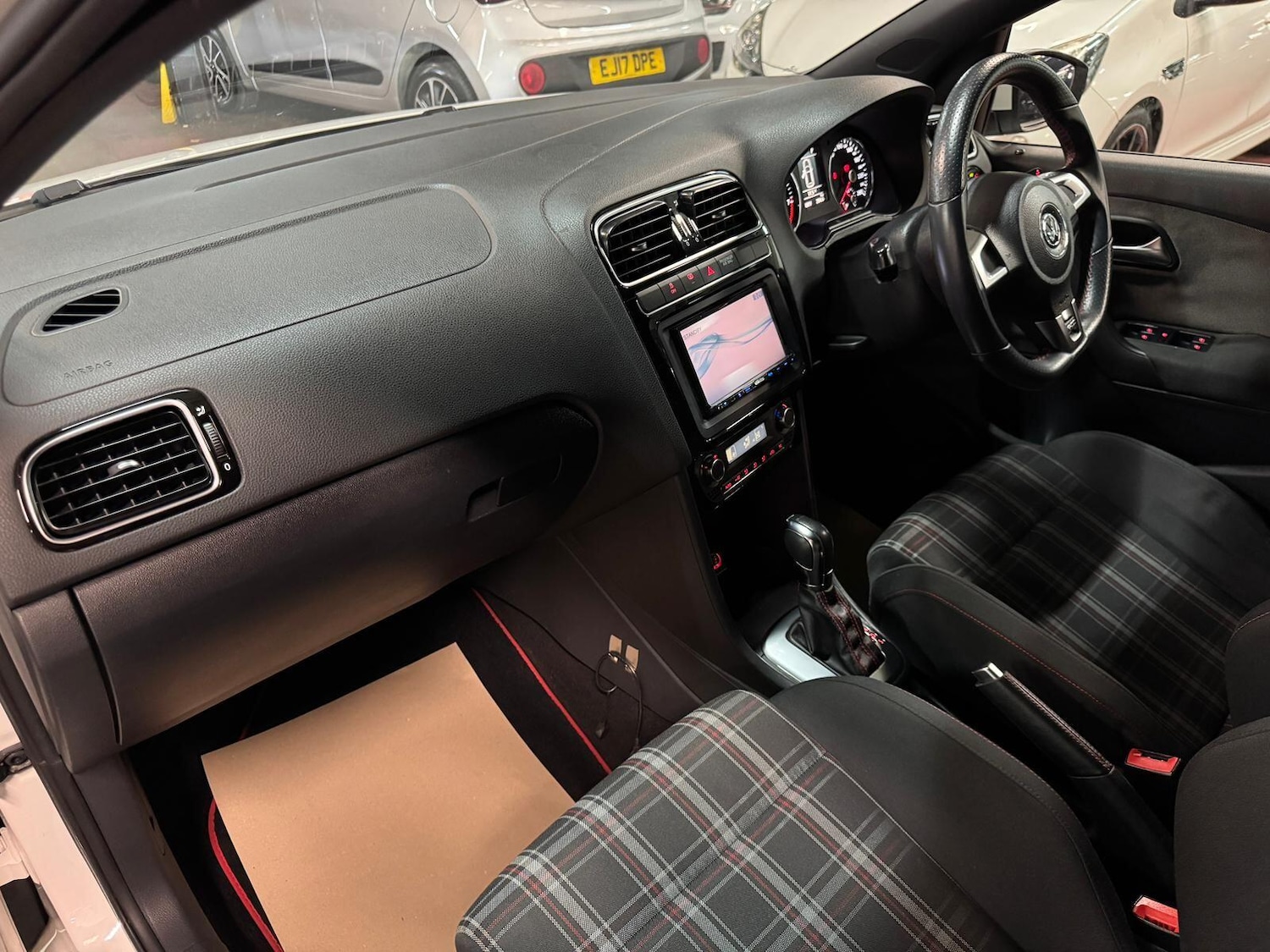 Used Volkswagen Polo for sale - 76485101: Photo 23