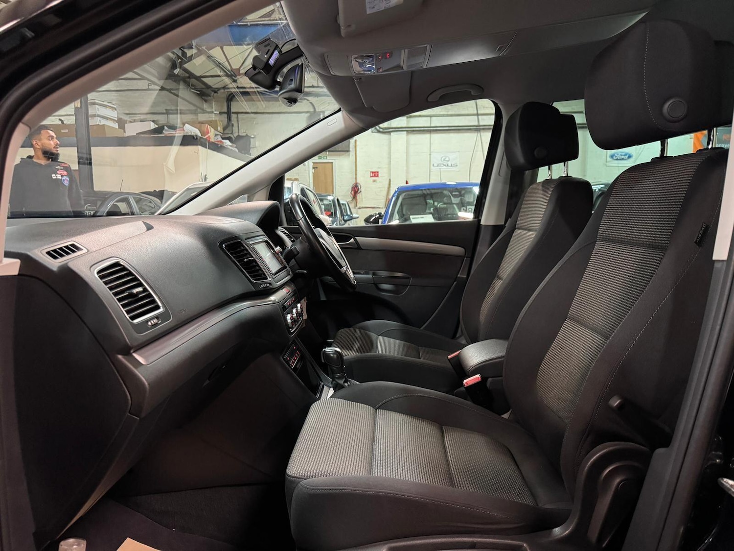 Used Volkswagen Sharan for sale - 76527837: Photo 22