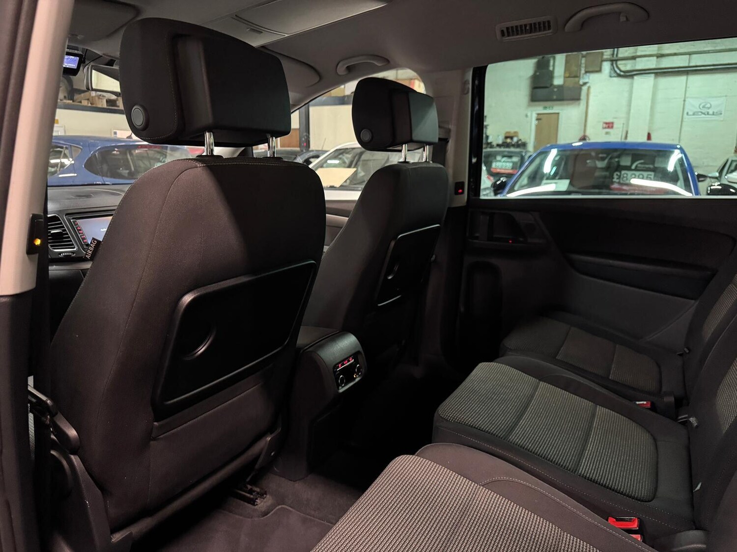 Used Volkswagen Sharan for sale - 76527837: Photo 29