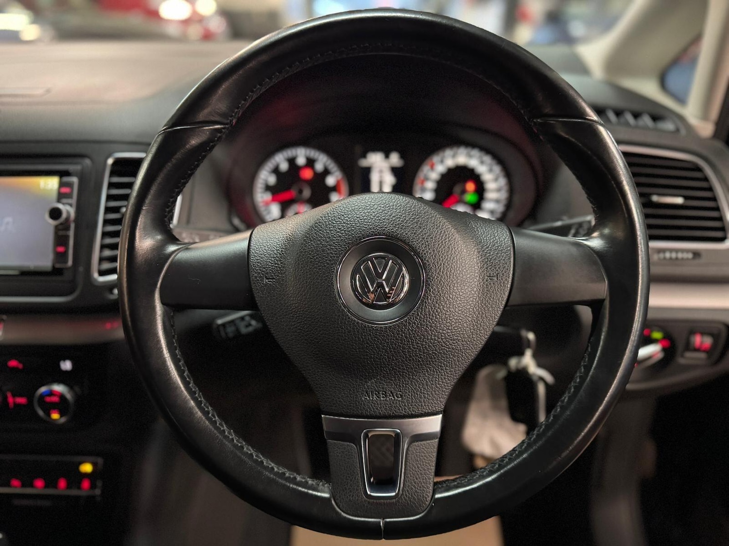 Used Volkswagen Sharan for sale - 76527837: Photo 39