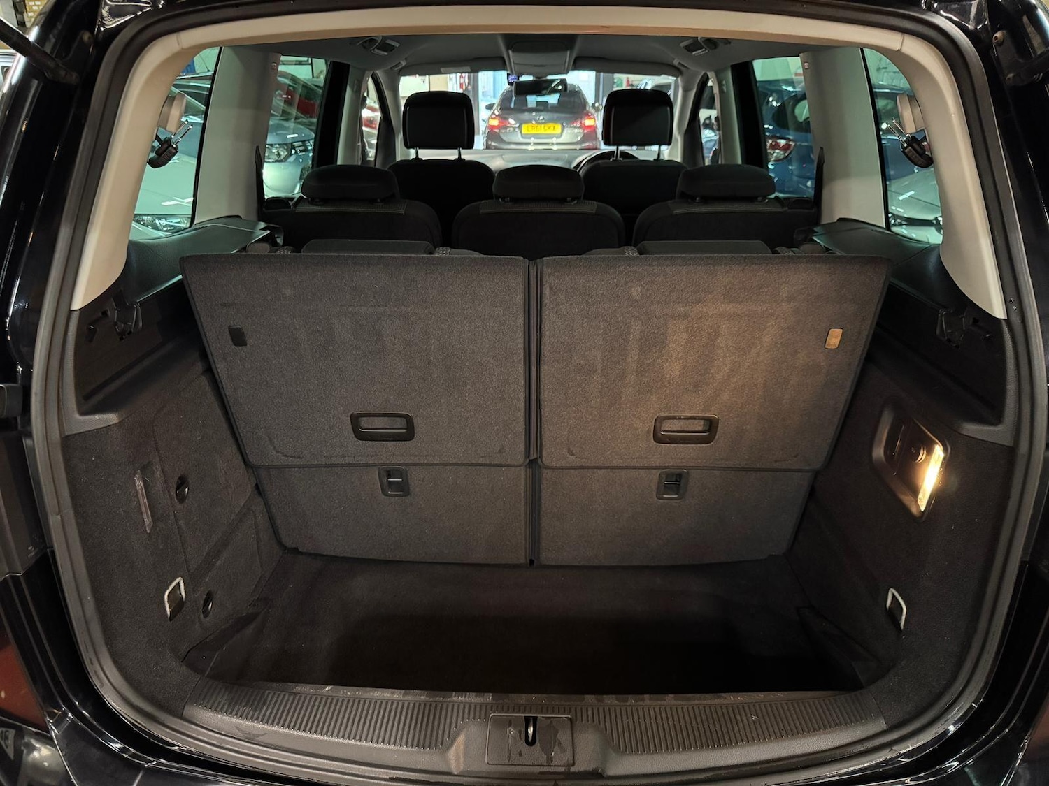 Used Volkswagen Sharan for sale - 76527837: Photo 54