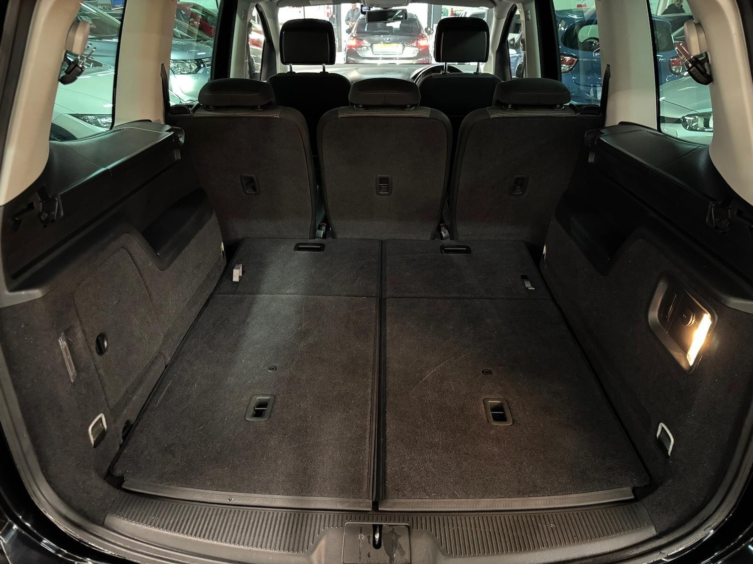 Used Volkswagen Sharan for sale - 76527837: Photo 55