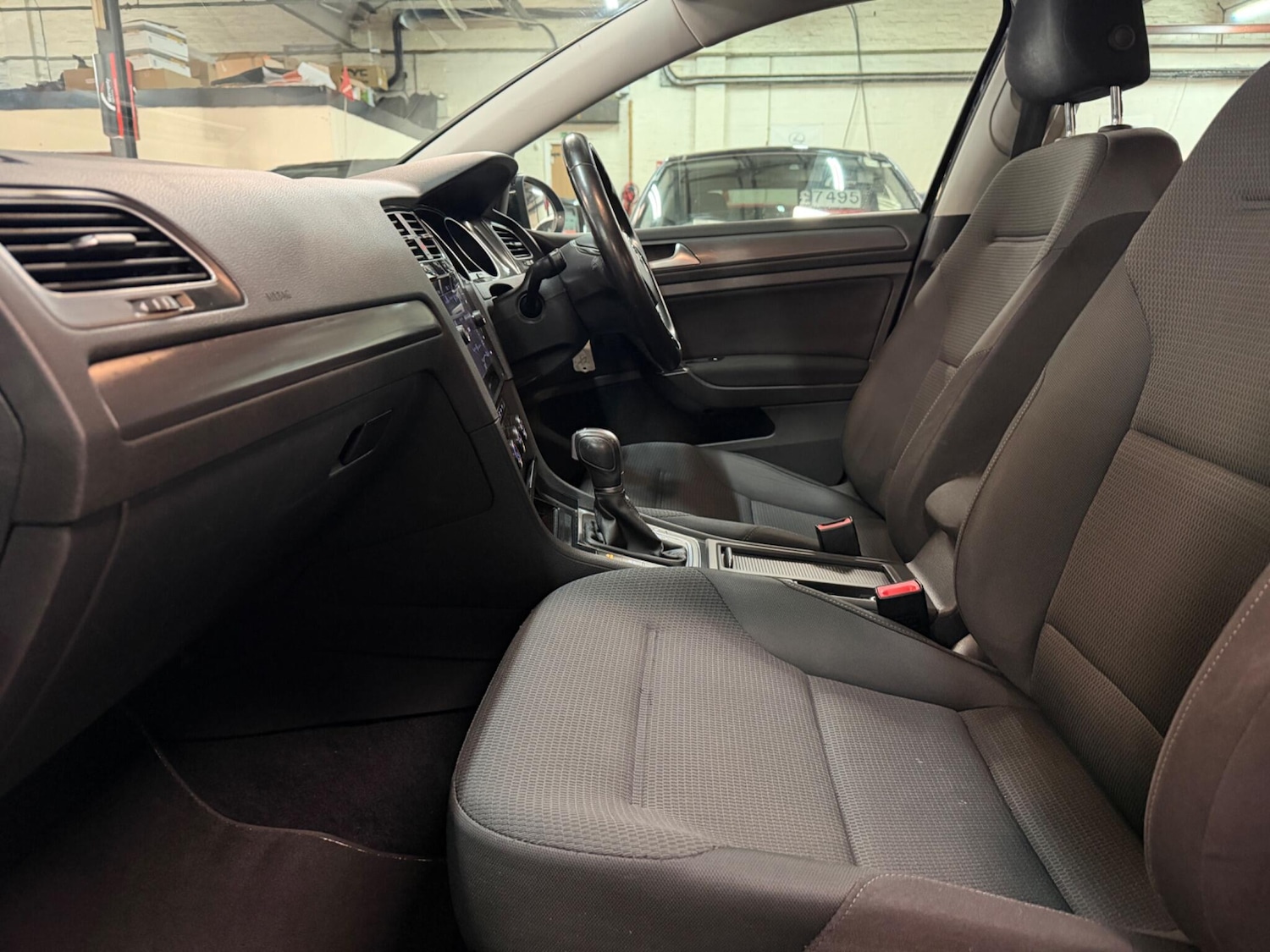 Used Volkswagen Golf 2018 for sale - 77441163: Photo 19