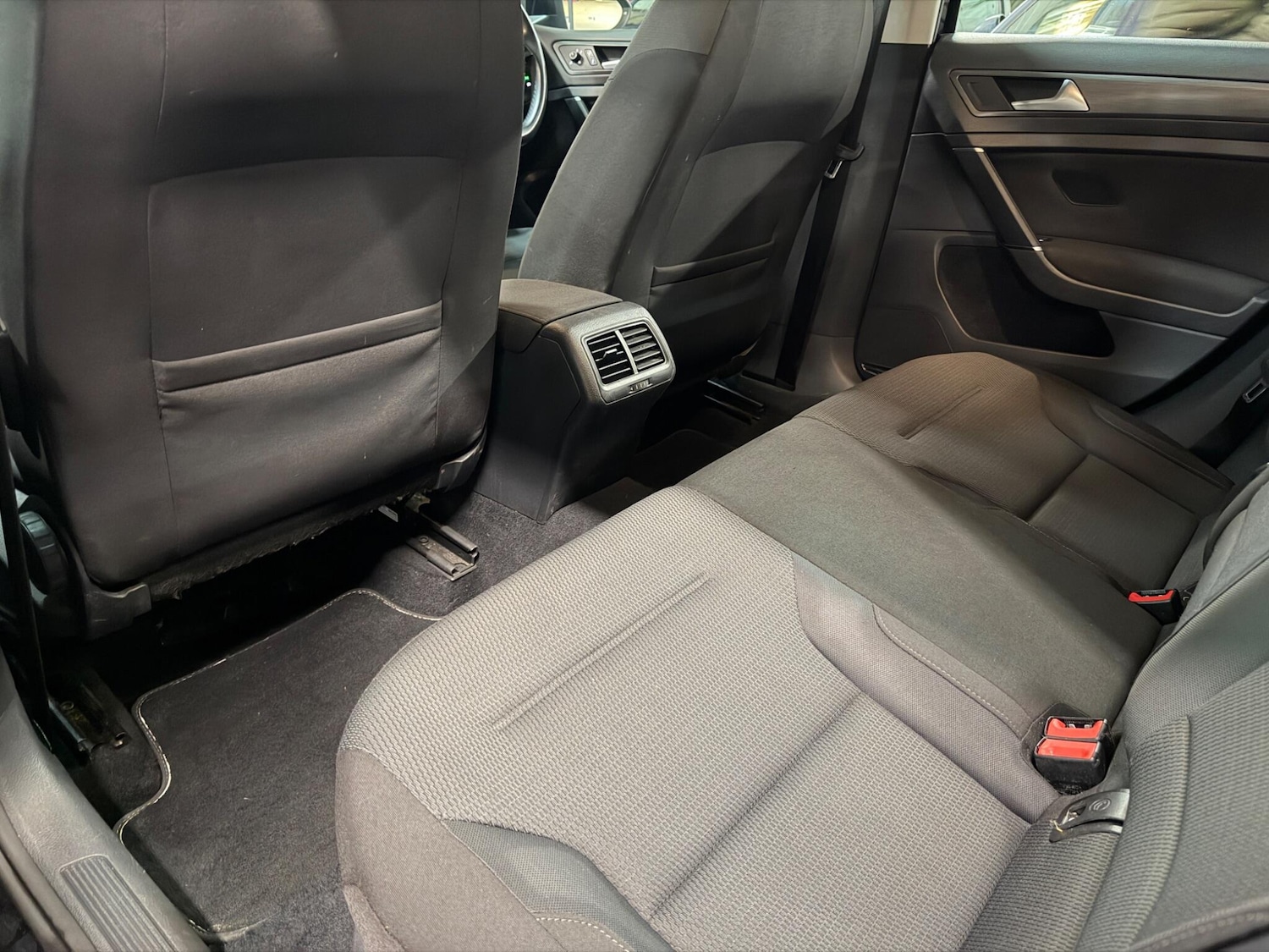 Used Volkswagen Golf 2018 for sale - 77441163: Photo 25