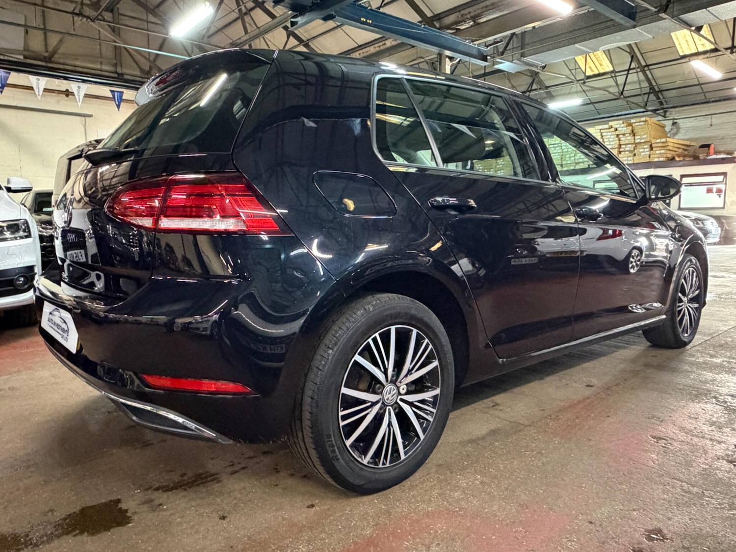 Used Volkswagen Golf 2018 for sale - 77441163: Photo 4