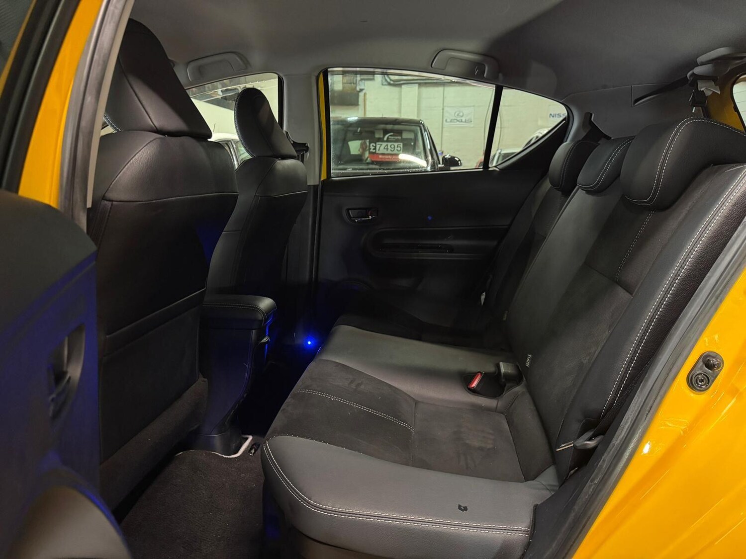 Used Toyota Aqua 2025 for sale - 77060361: Photo 33