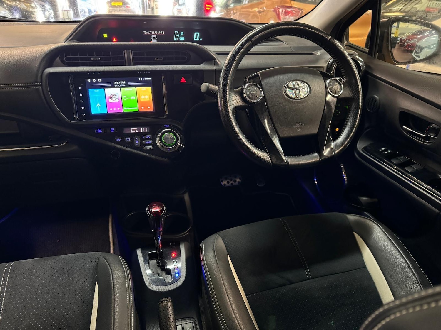 Used Toyota Aqua 2025 for sale - 77060361: Photo 39