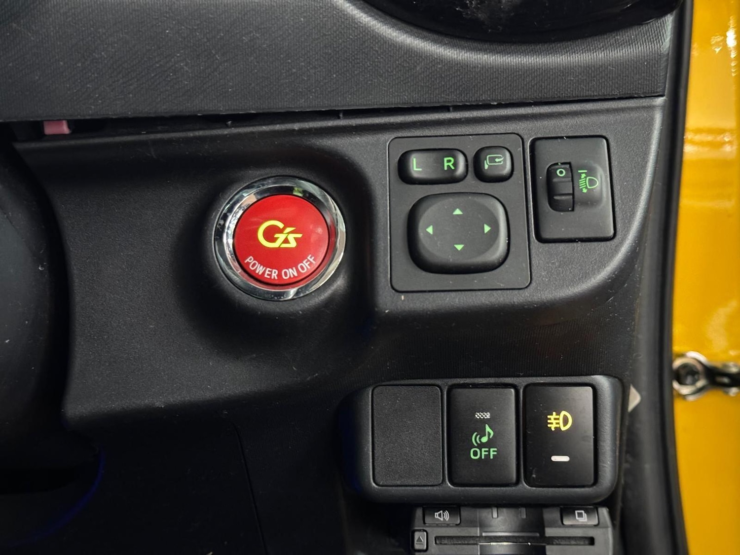 Used Toyota Aqua 2025 for sale - 77060361: Photo 43