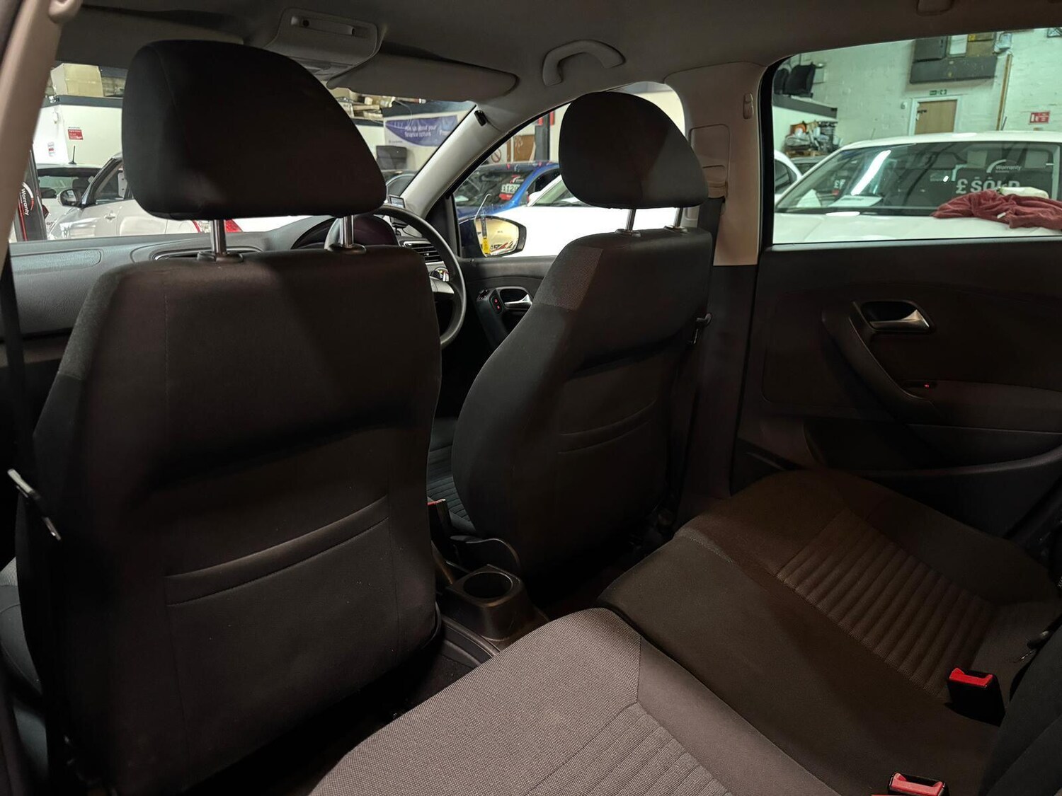 Used Volkswagen Polo 2014 for sale - 77840005: Photo 40