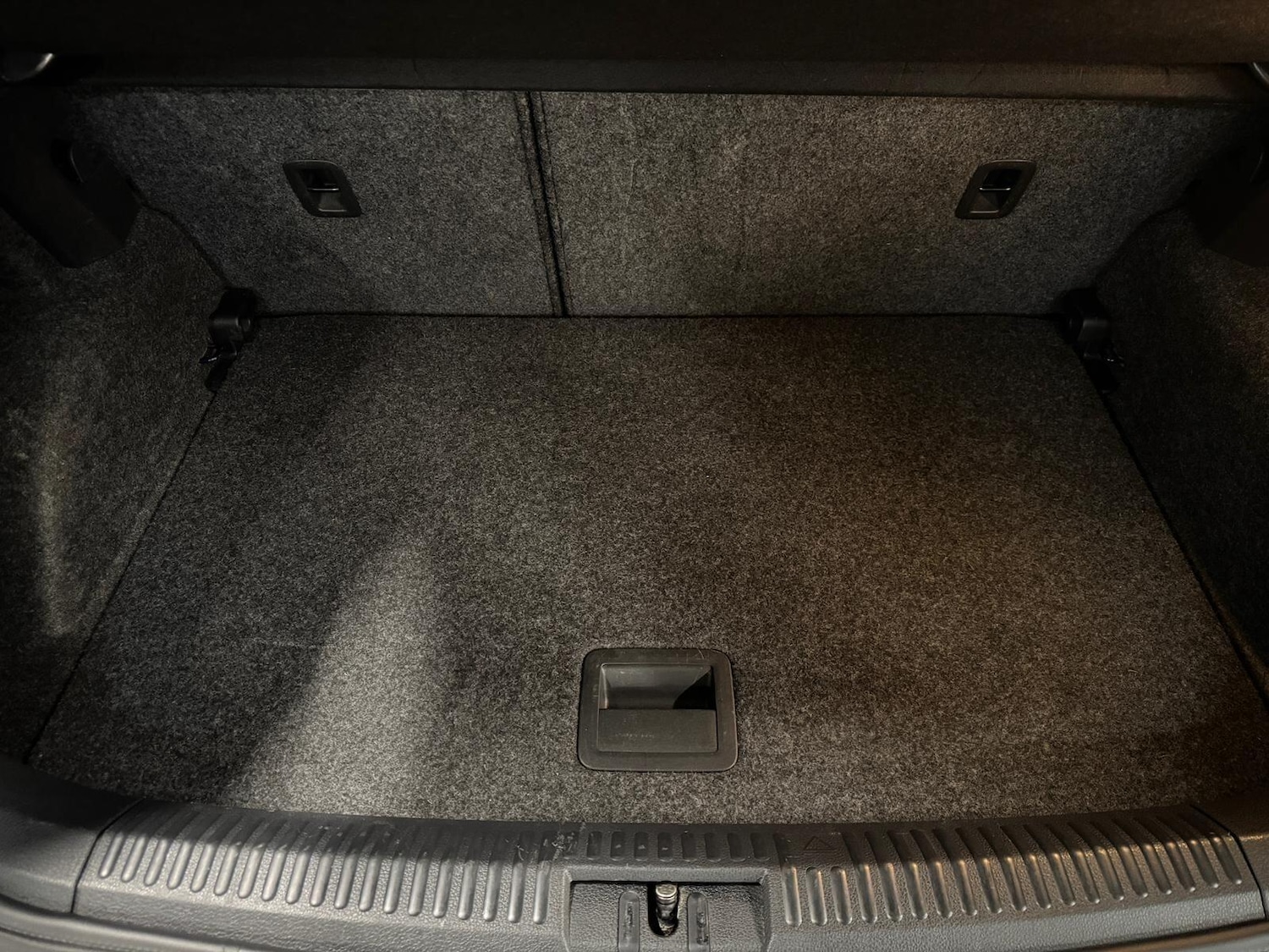 Used Volkswagen Polo 2014 for sale - 77840005: Photo 42