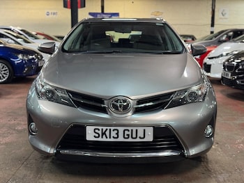 Used Toyota Auris 2013 for sale - 77852800: Photo