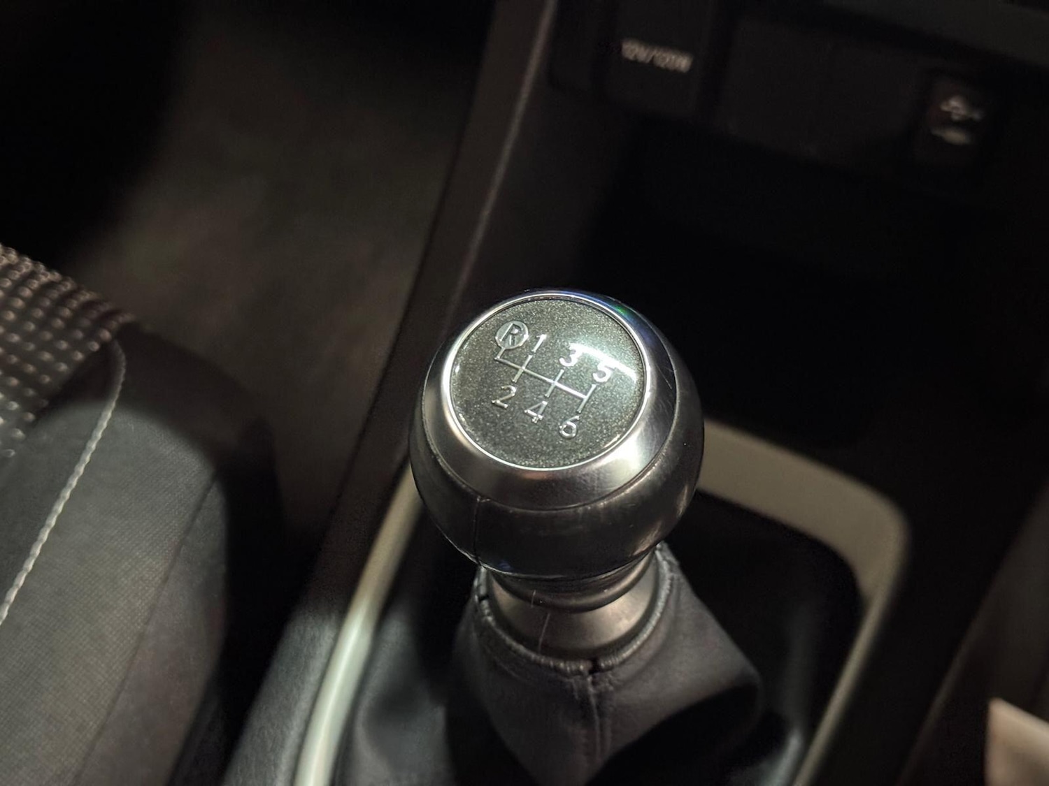 Used Toyota Auris 2013 for sale - 77852800: Photo 34