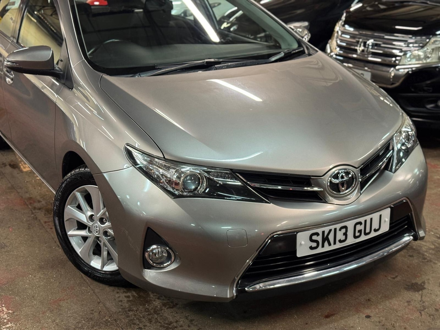 Used Toyota Auris 2013 for sale - 77852800: Photo 9