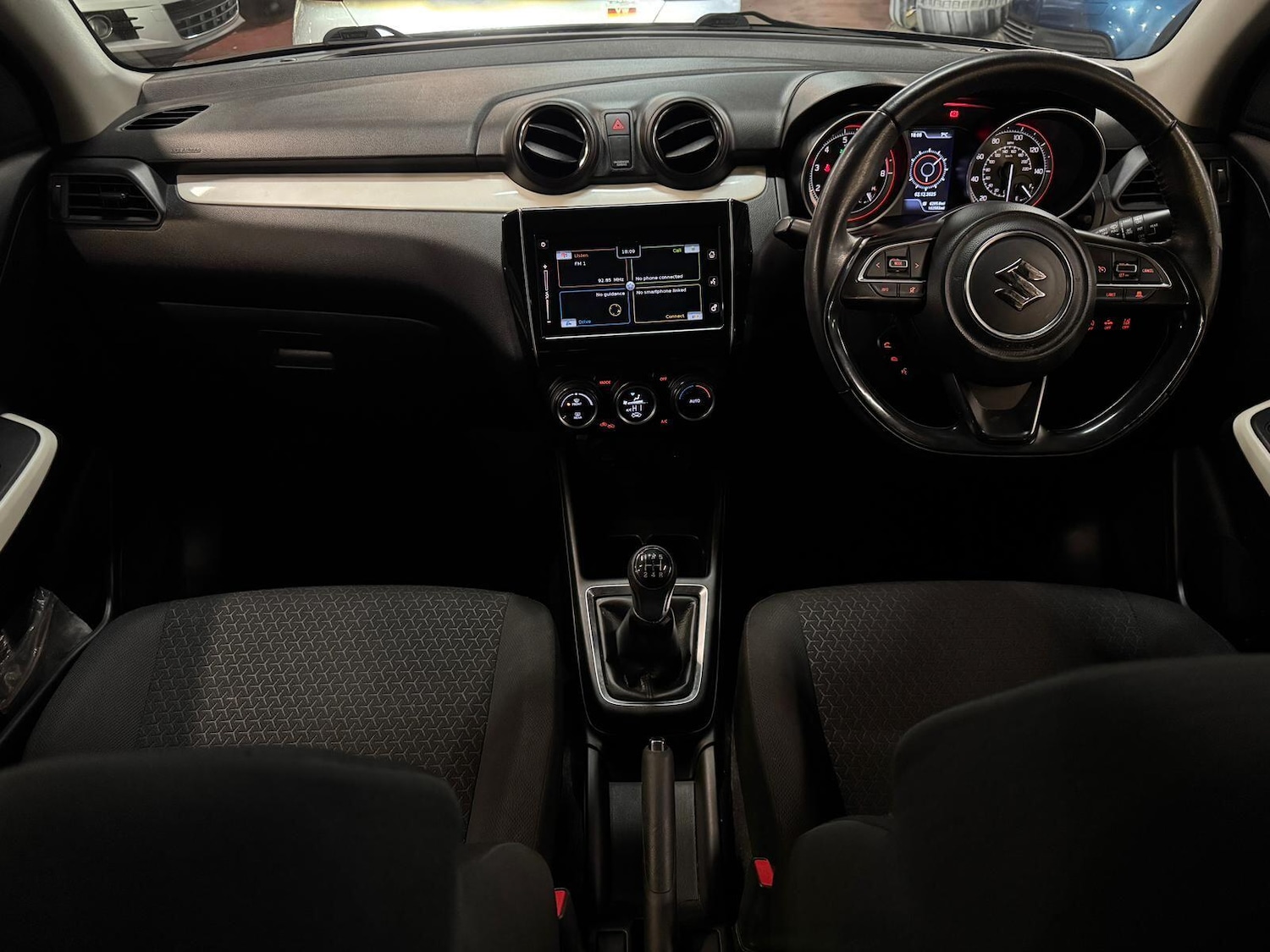 Used Suzuki Swift 2018 for sale - 76781339: Photo 31