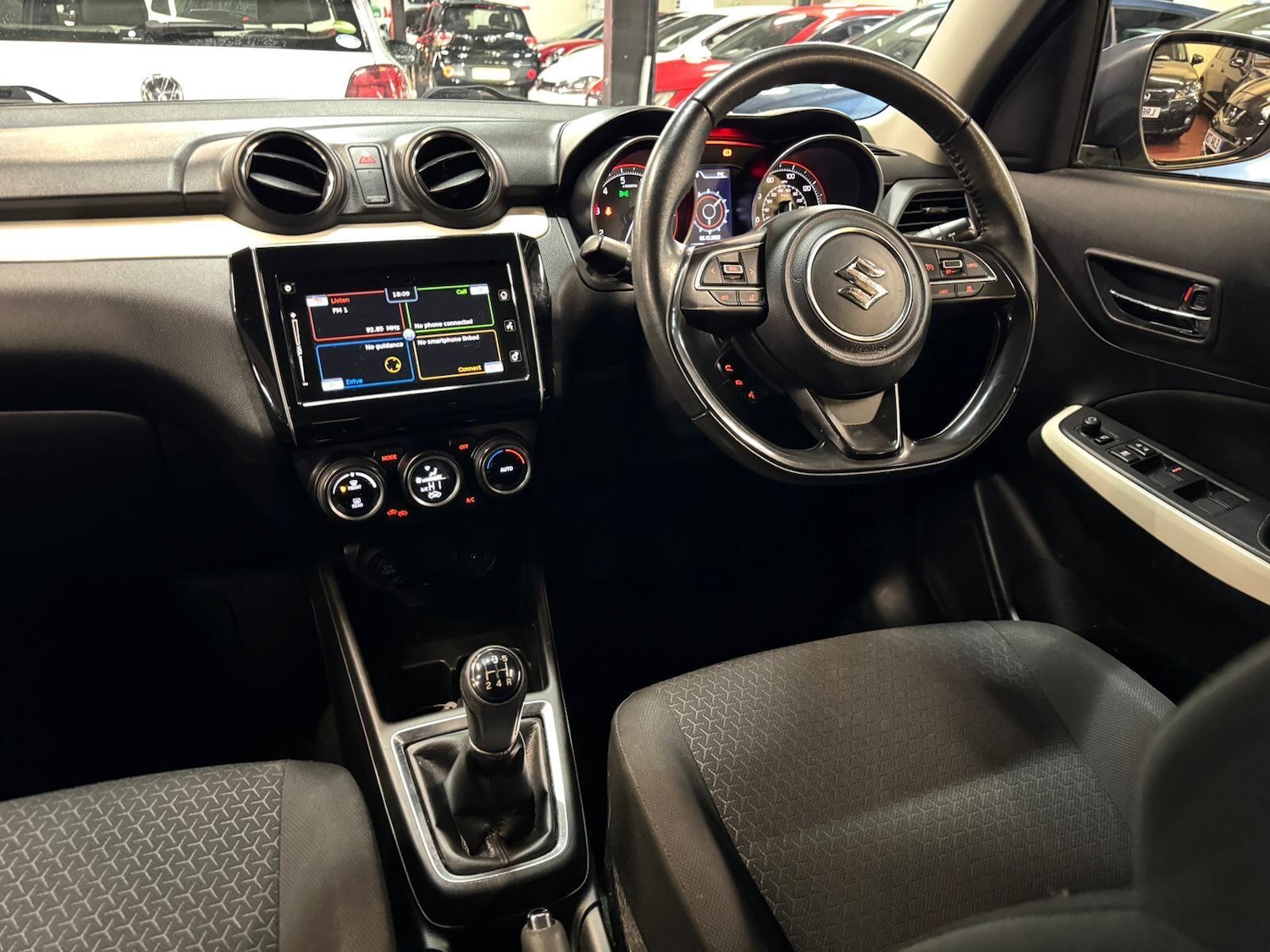 Used Suzuki Swift 2018 for sale - 76781339: Photo 32