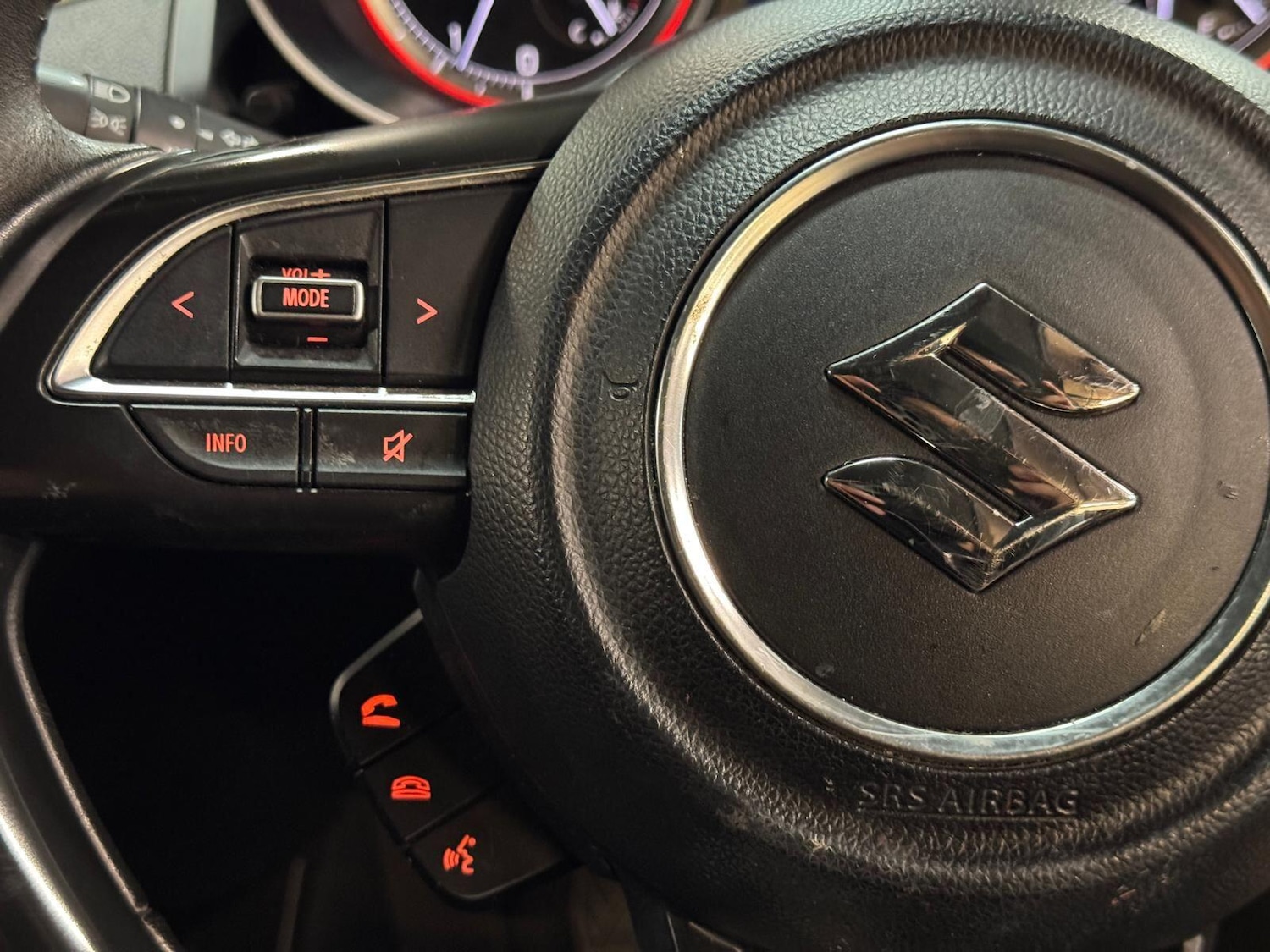 Used Suzuki Swift 2018 for sale - 76781339: Photo 35