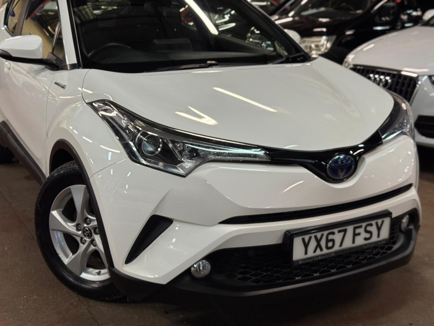 Used Toyota C-HR 2019 for sale - 77784170: Photo 2