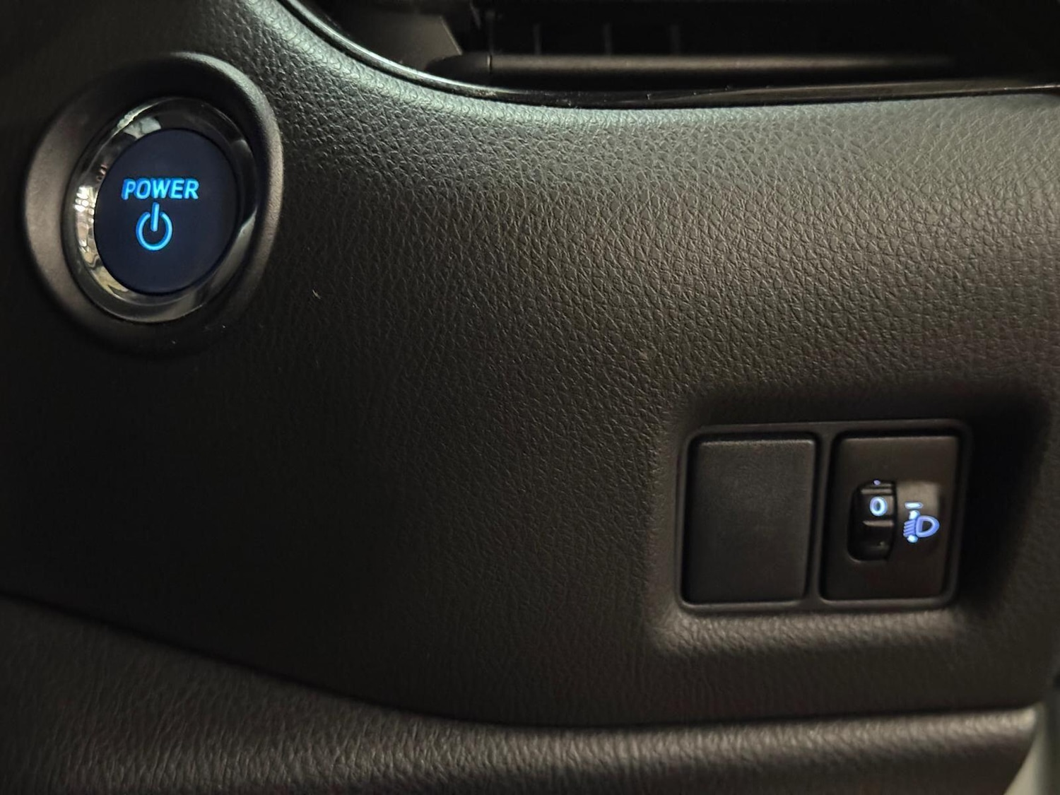 Used Toyota C-HR 2019 for sale - 77784170: Photo 36