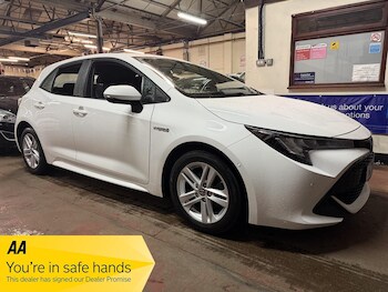 (71) - 1.8 VVT-h Icon Tech CVT Euro 6 (s/s) 5dr