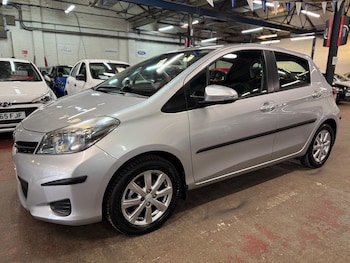 Used Toyota Yaris 2012 for sale - 78376230: Photo