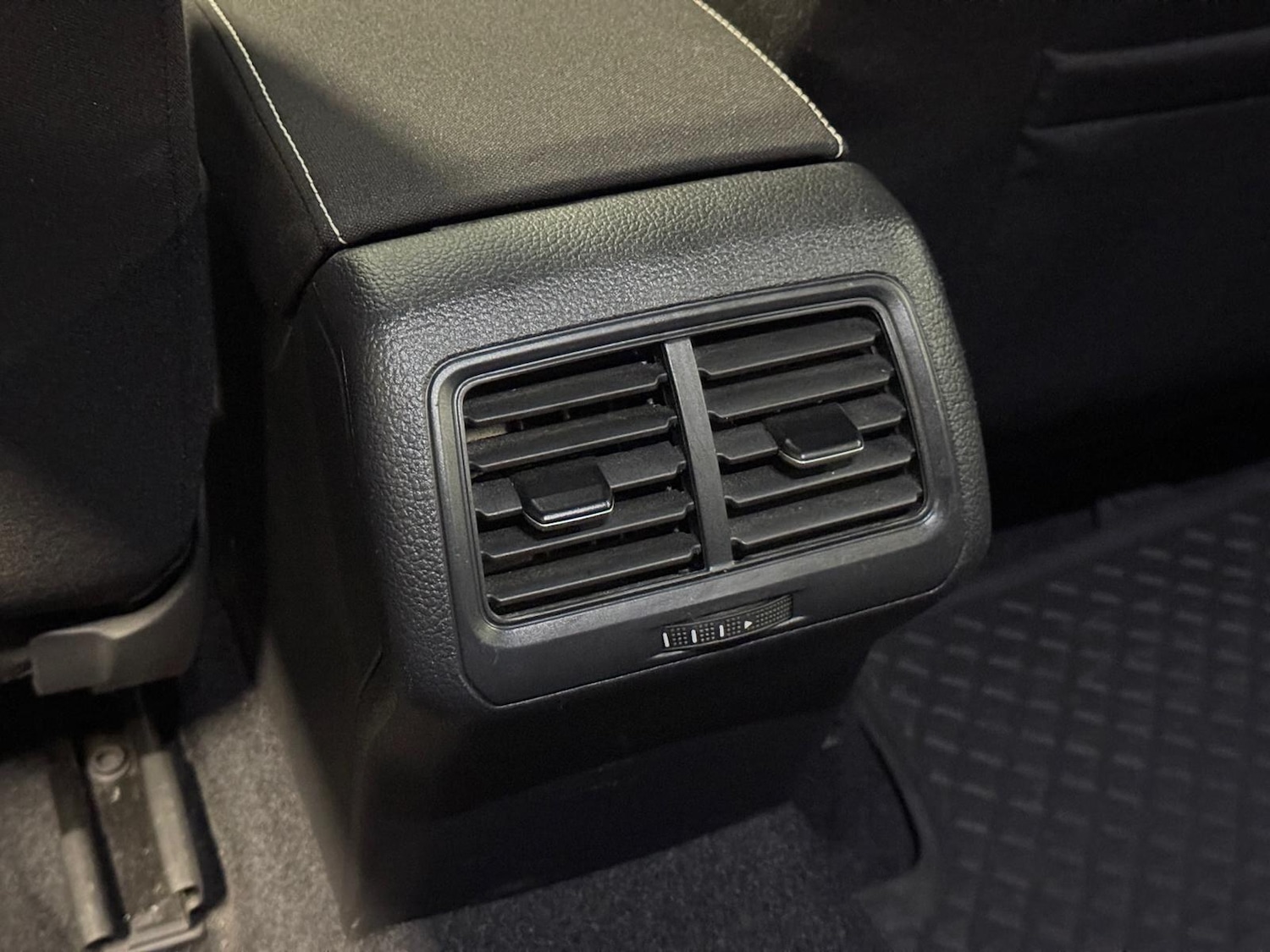 Used Volkswagen Golf for sale - 76781052: Photo 32