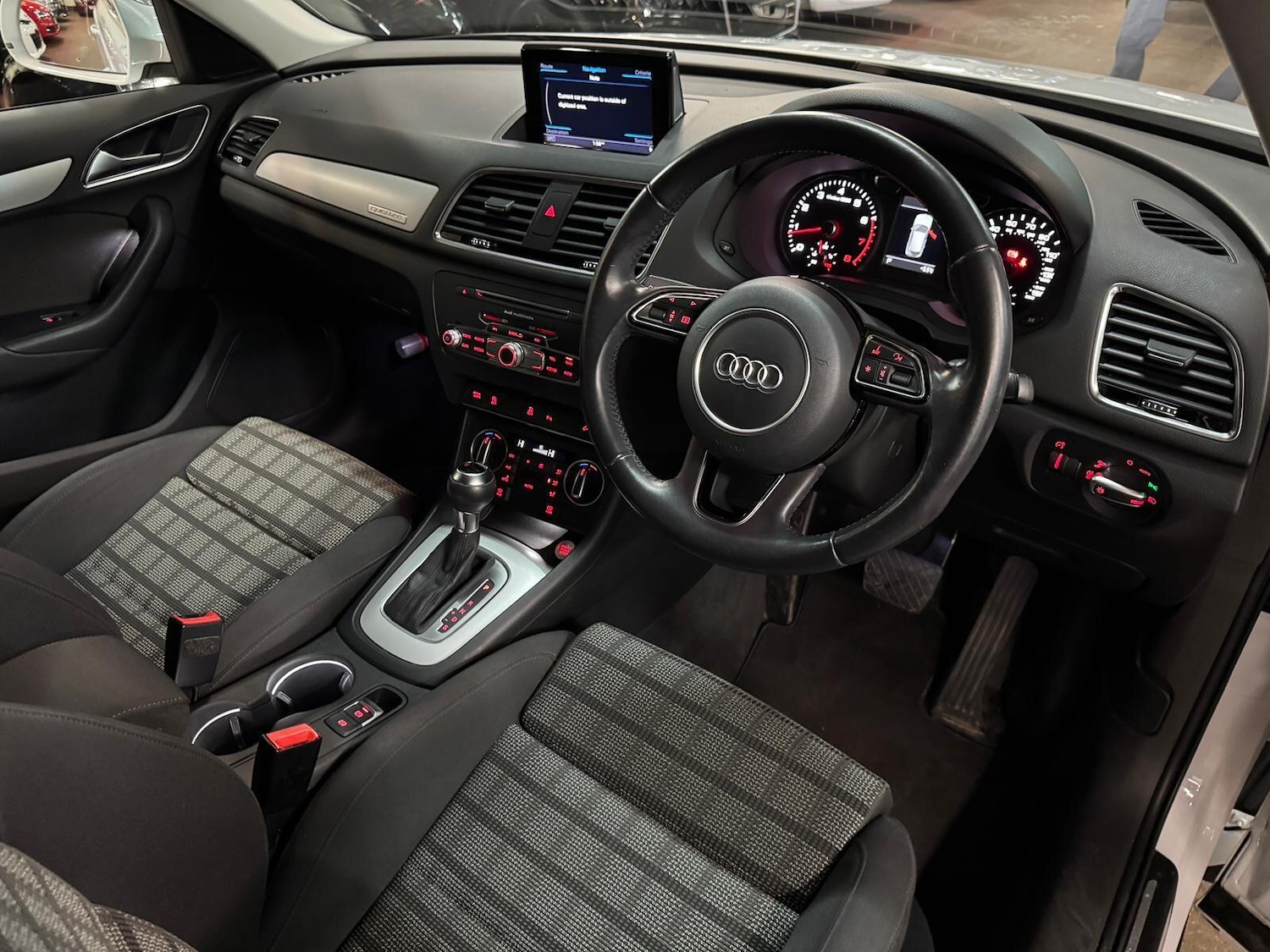 Used Audi Q3 for sale - 77537429: Photo 18