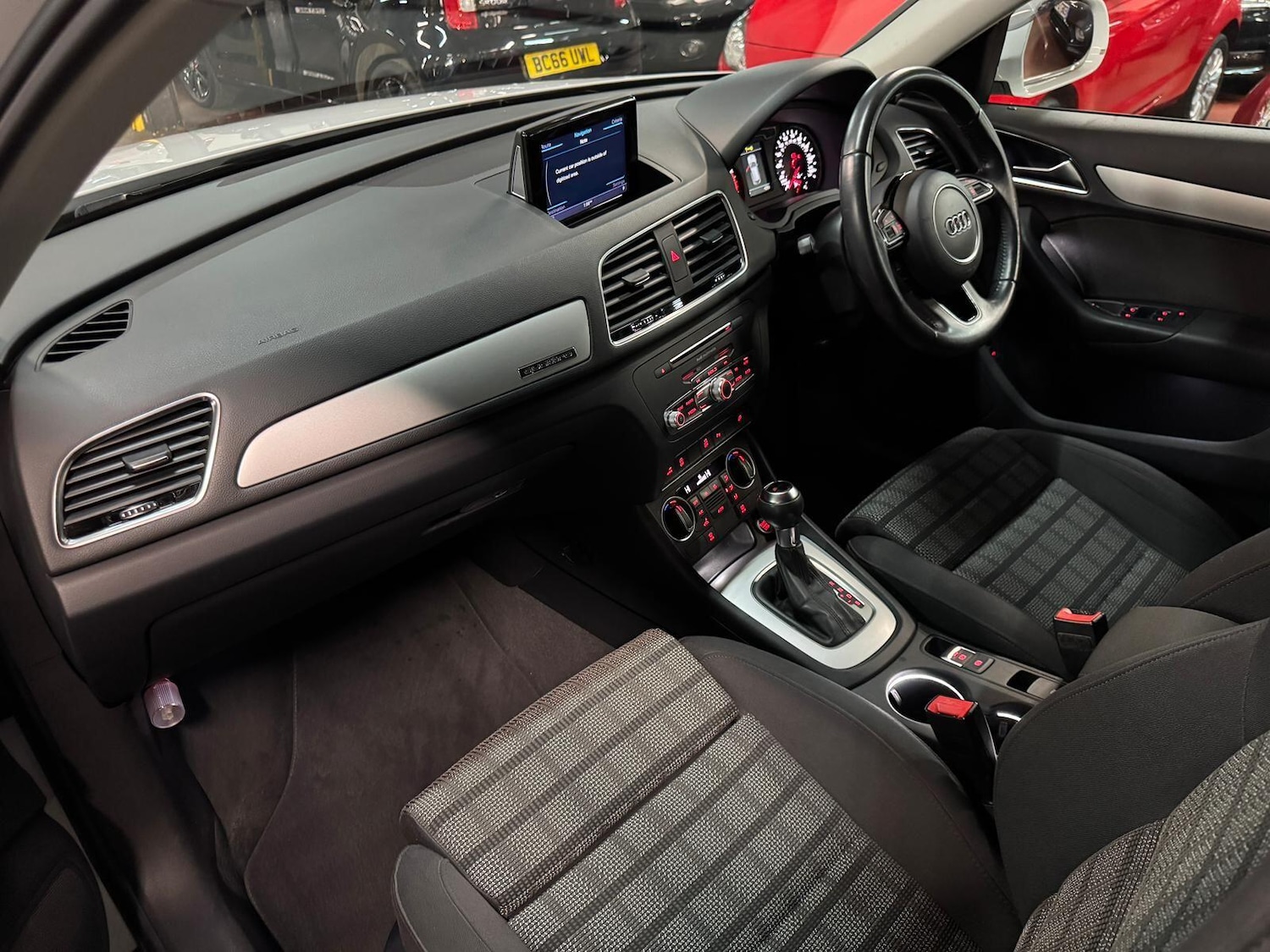 Used Audi Q3 for sale - 77537429: Photo 21