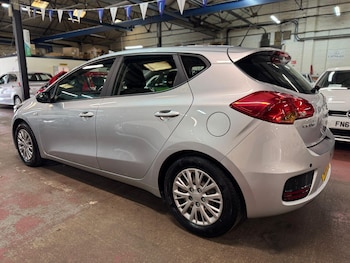 Used Kia Ceed 2017 for sale - 75319654: Photo