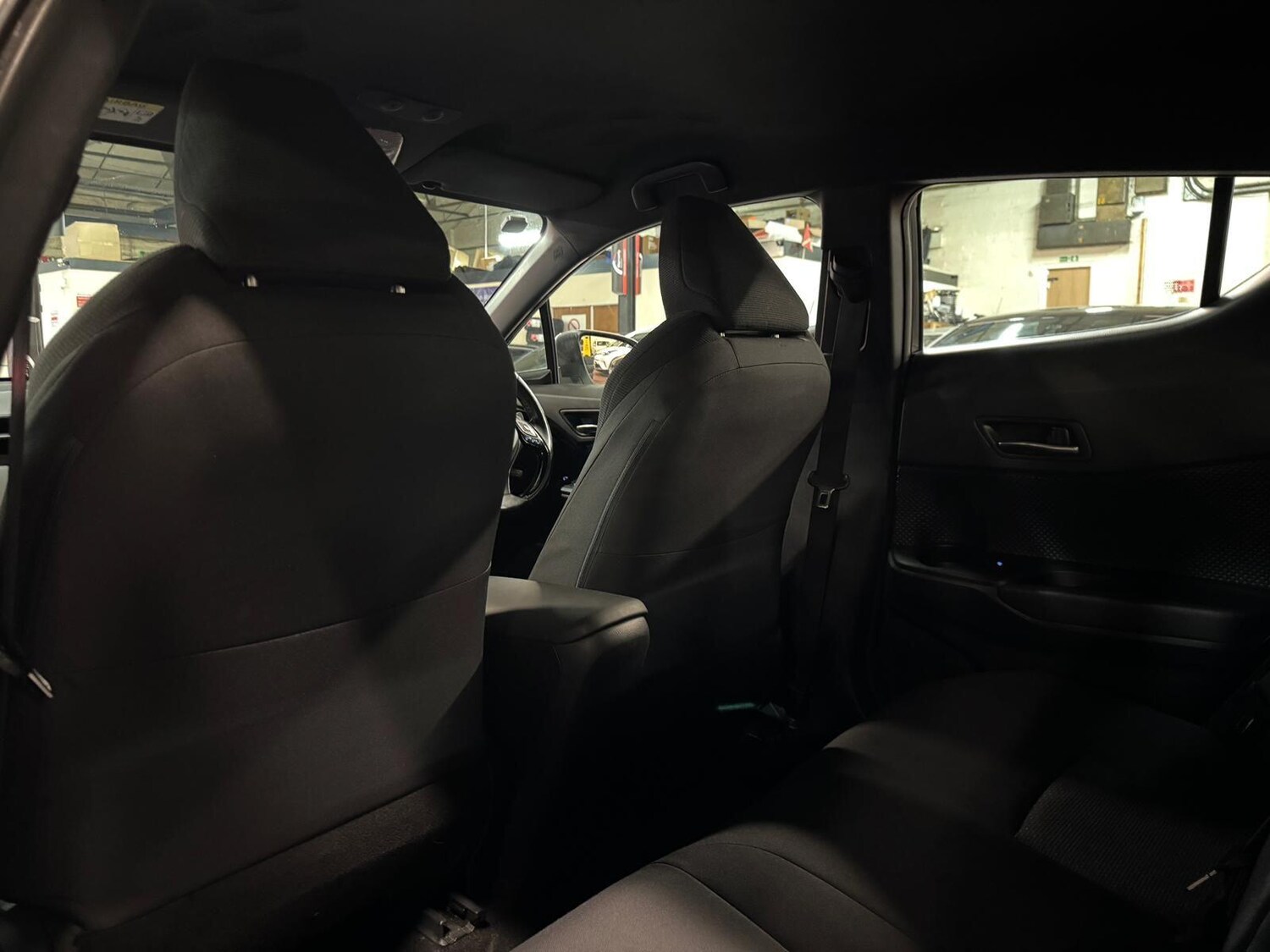 Used Toyota C-HR 2019 for sale - 77738319: Photo 48