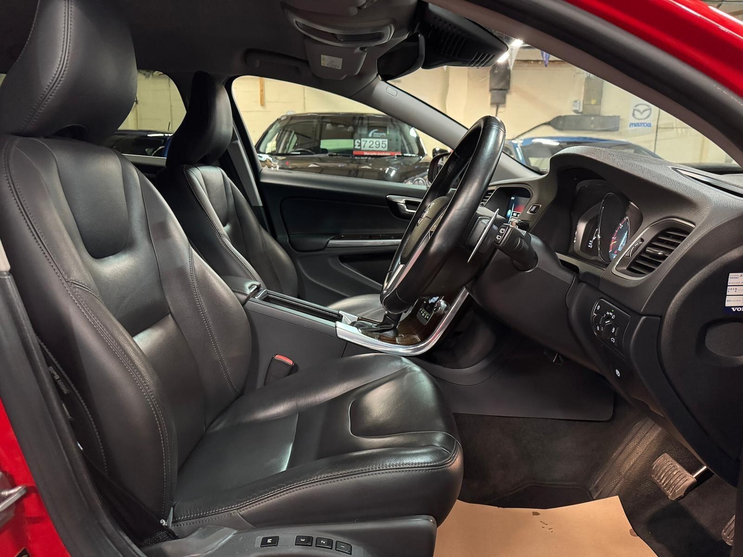 Used Volvo V60 for sale - 77029664: Photo 19