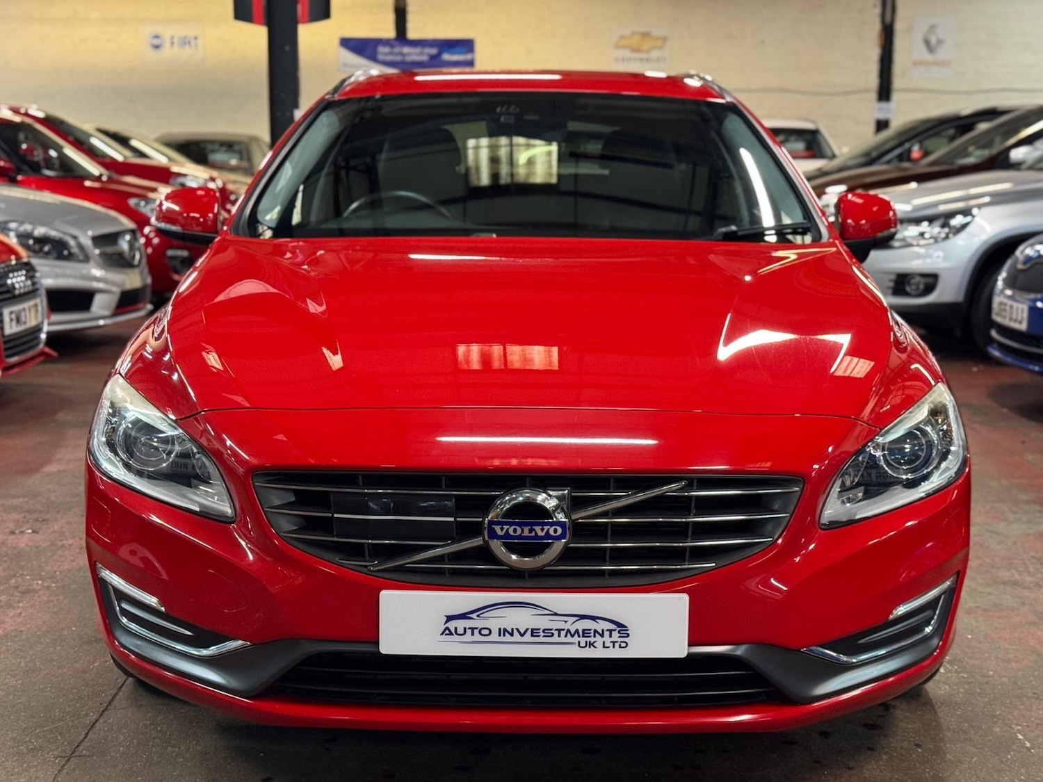 Used Volvo V60 for sale - 77029664: Photo 2