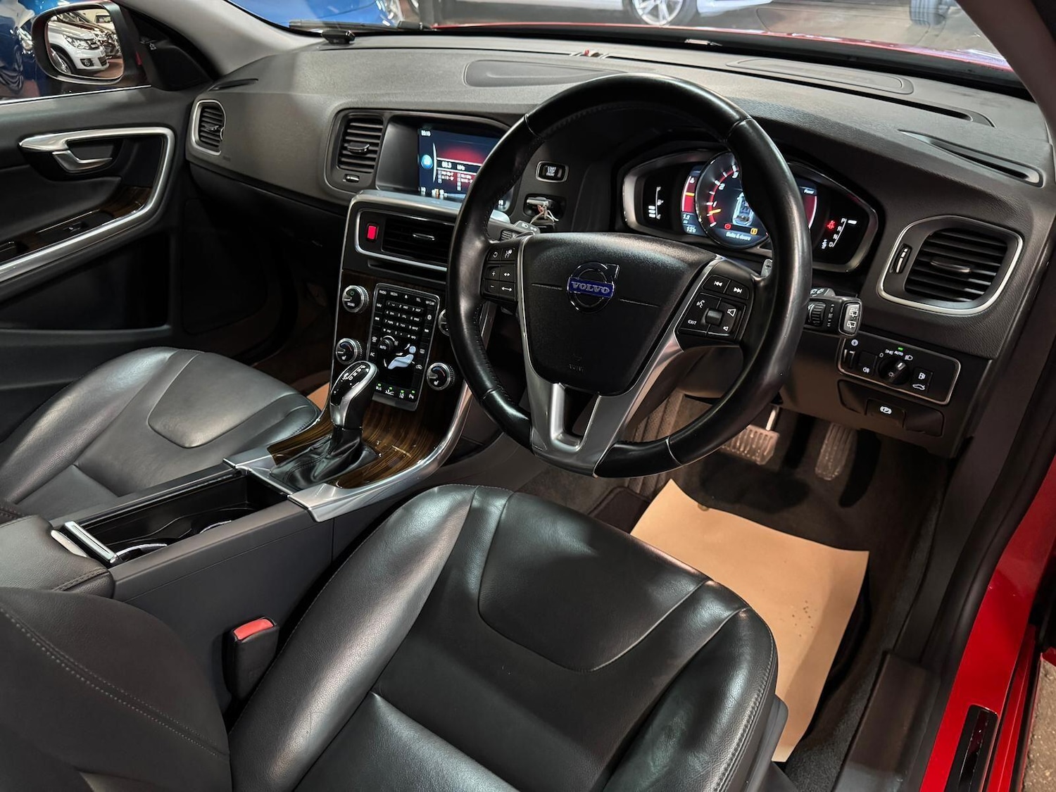 Used Volvo V60 for sale - 77029664: Photo 21