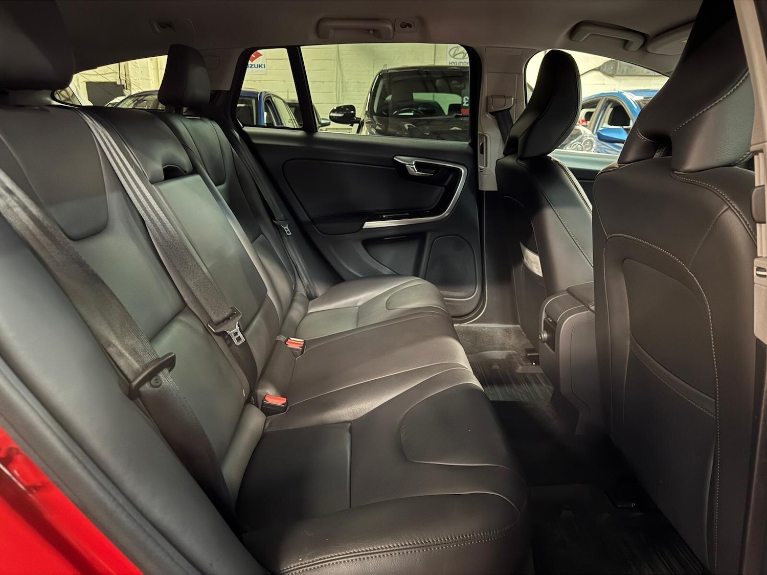 Used Volvo V60 for sale - 77029664: Photo 25