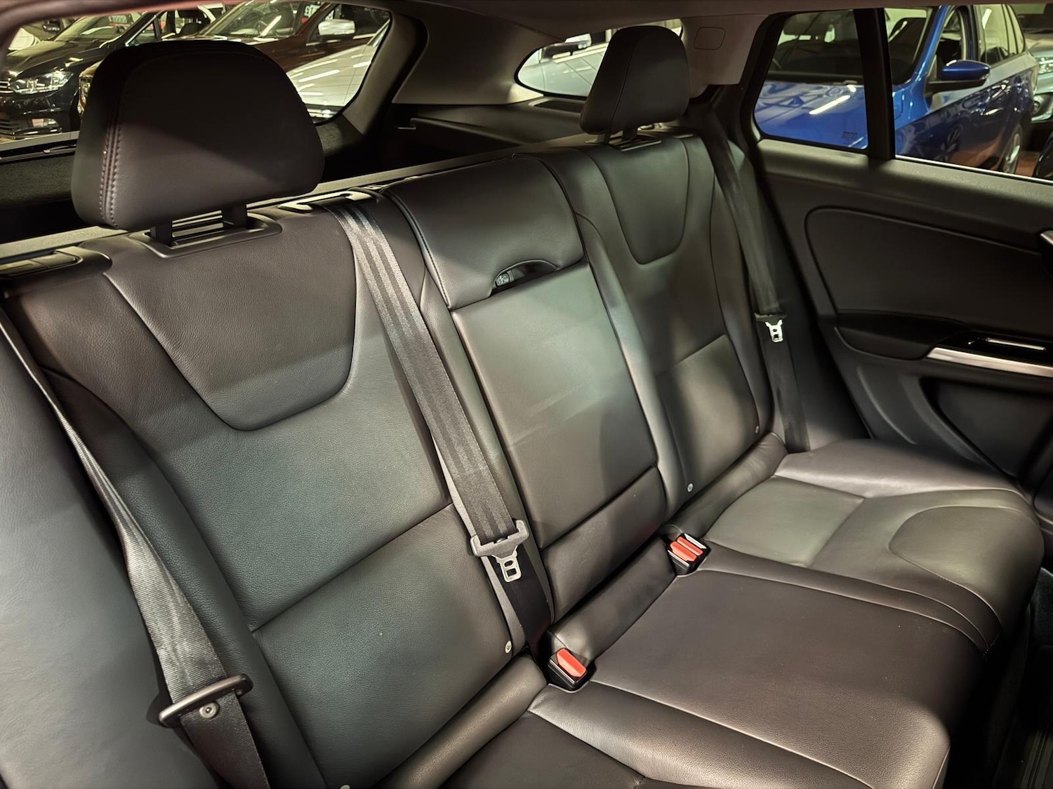 Used Volvo V60 for sale - 77029664: Photo 27