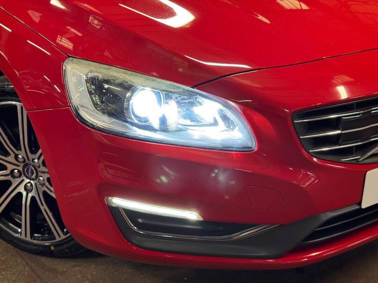 Used Volvo V60 for sale - 77029664: Photo 9