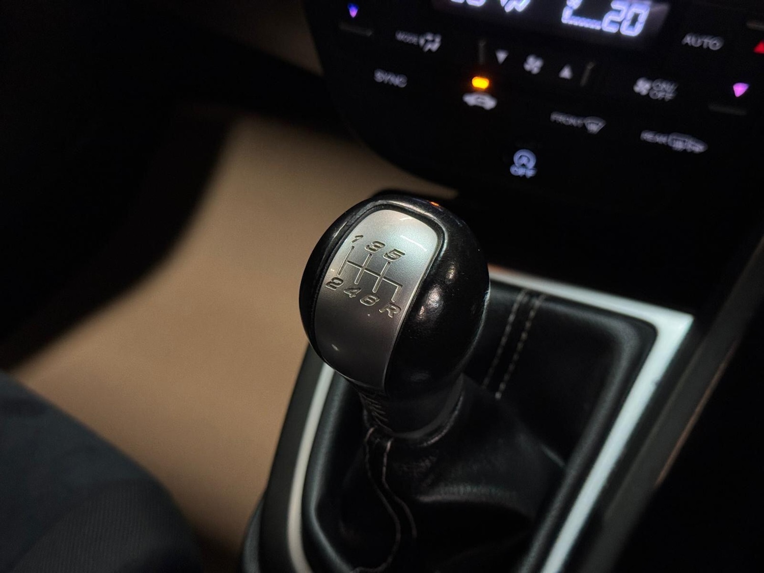 Used Honda Civic 2012 for sale - 77155418: Photo 48