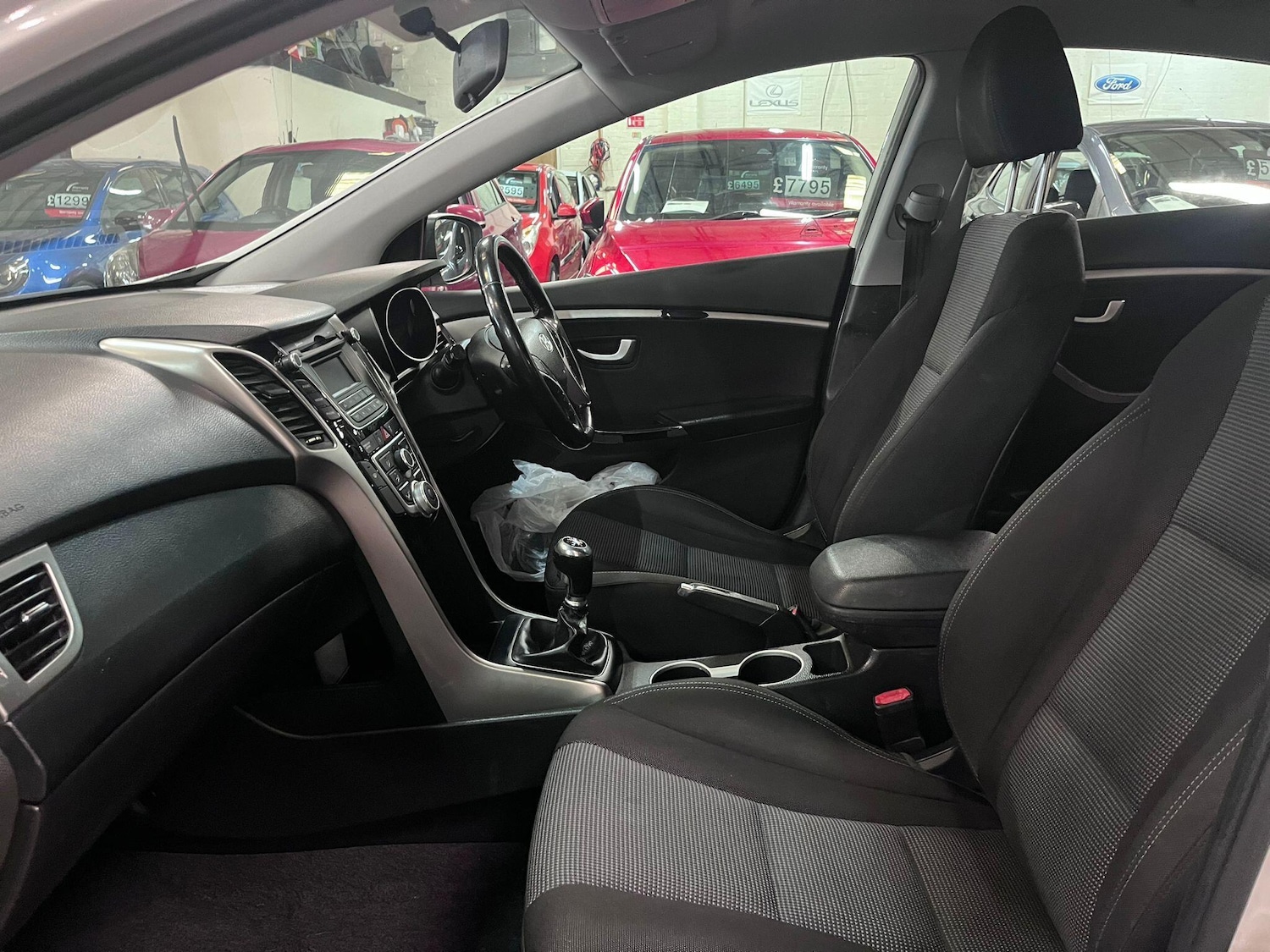 Used Hyundai i30 2014 for sale - 78047035: Photo 17