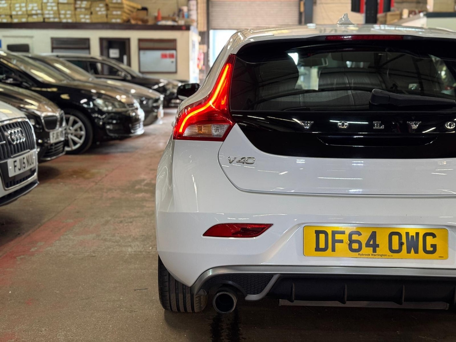 Used Volvo V40 2015 for sale - 77768450: Photo 13