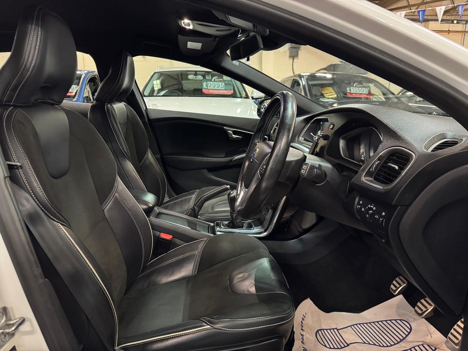 Used Volvo V40 2015 for sale - 77768450: Photo 17