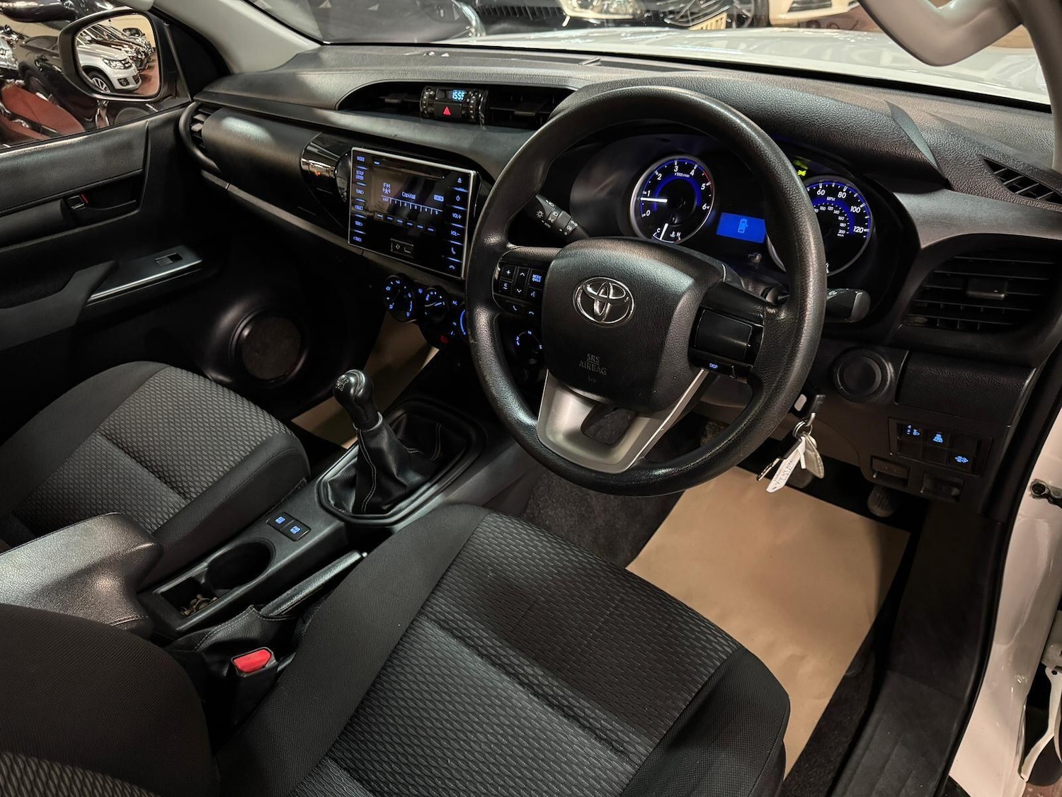 Used Toyota Hilux 2019 for sale - 76727792: Photo 21