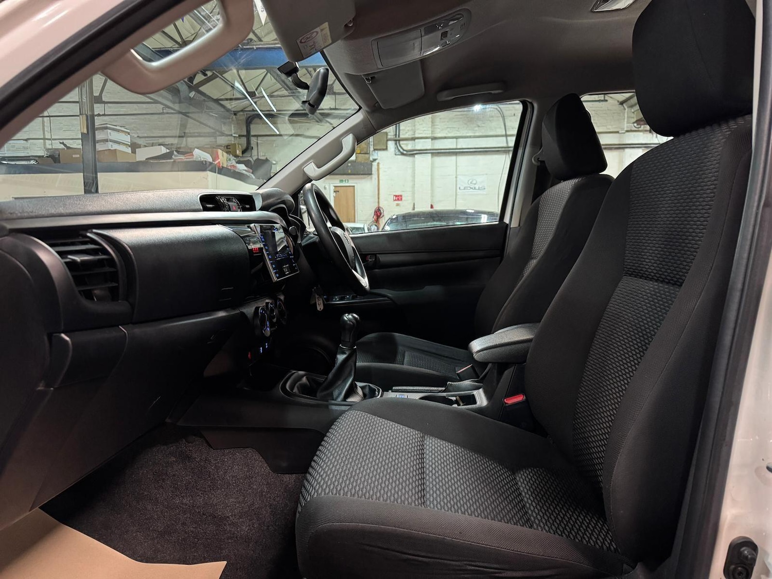 Used Toyota Hilux 2019 for sale - 76727792: Photo 23