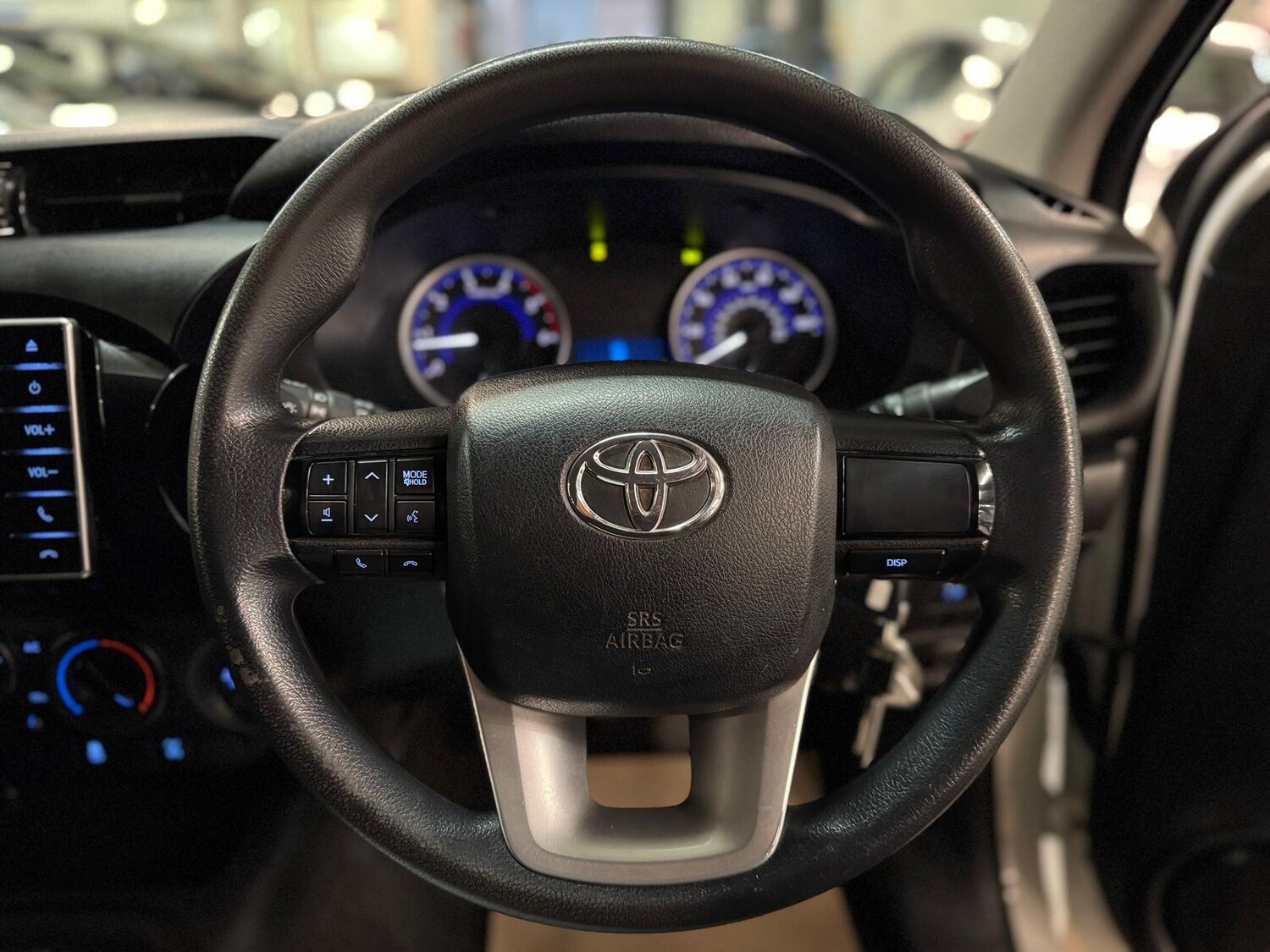 Used Toyota Hilux 2019 for sale - 76727792: Photo 36