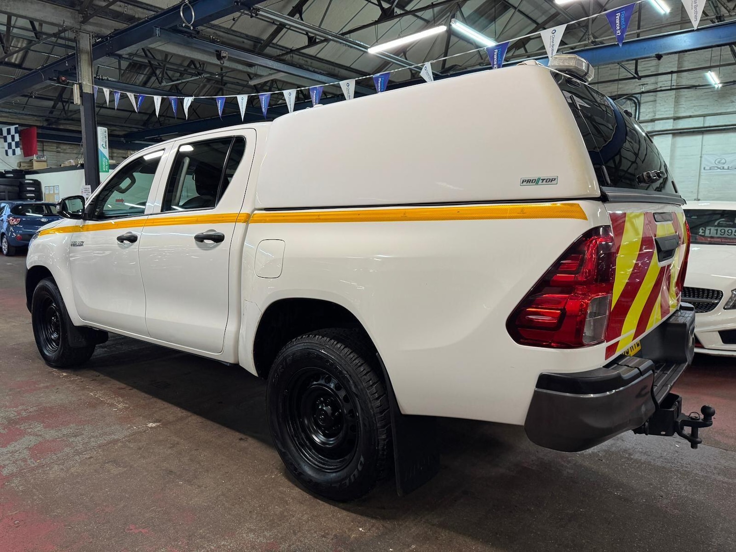 Used Toyota Hilux 2019 for sale - 76727792: Photo 4