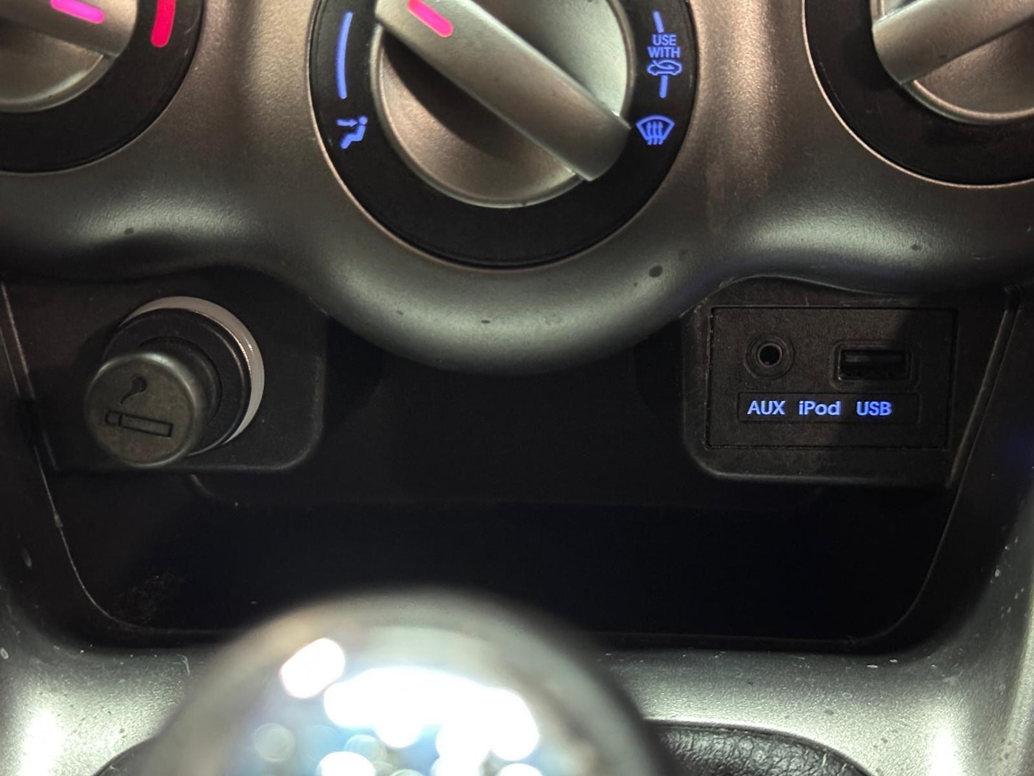 Used Hyundai i10 2012 for sale - 76743330: Photo 35