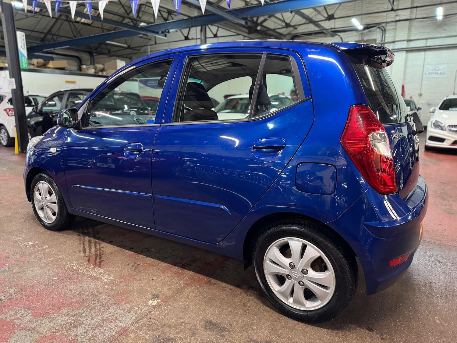 Used Hyundai i10 2012 for sale - 76743330: Photo 4