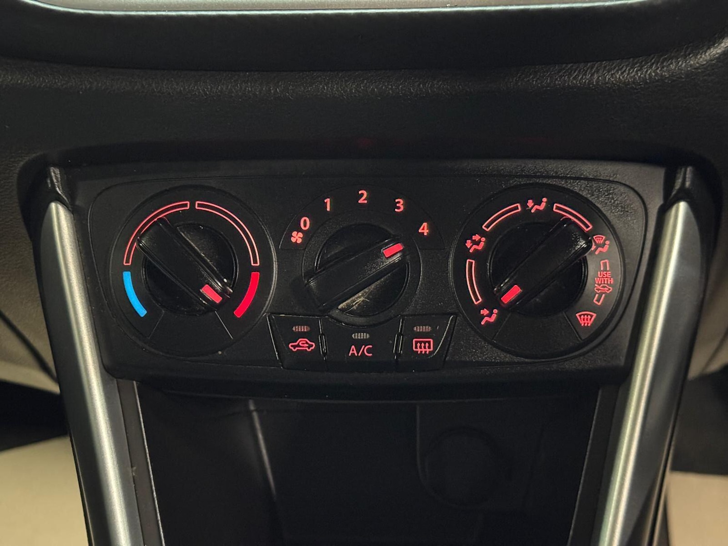 Used Suzuki SX4 S-Cross 2015 for sale - 76912832: Photo 38