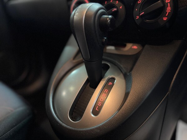 Used Mazda Mazda2 2014 for sale - 76020419: Photo 31