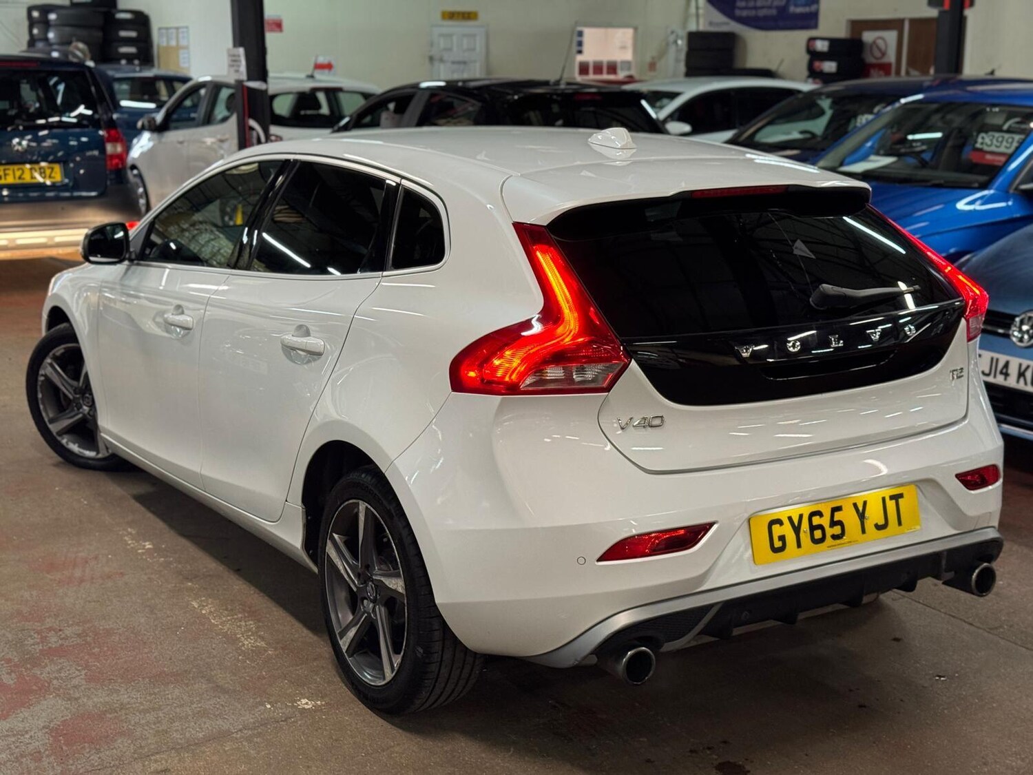 Used Volvo V40 2015 for sale - 77958289: Photo 11